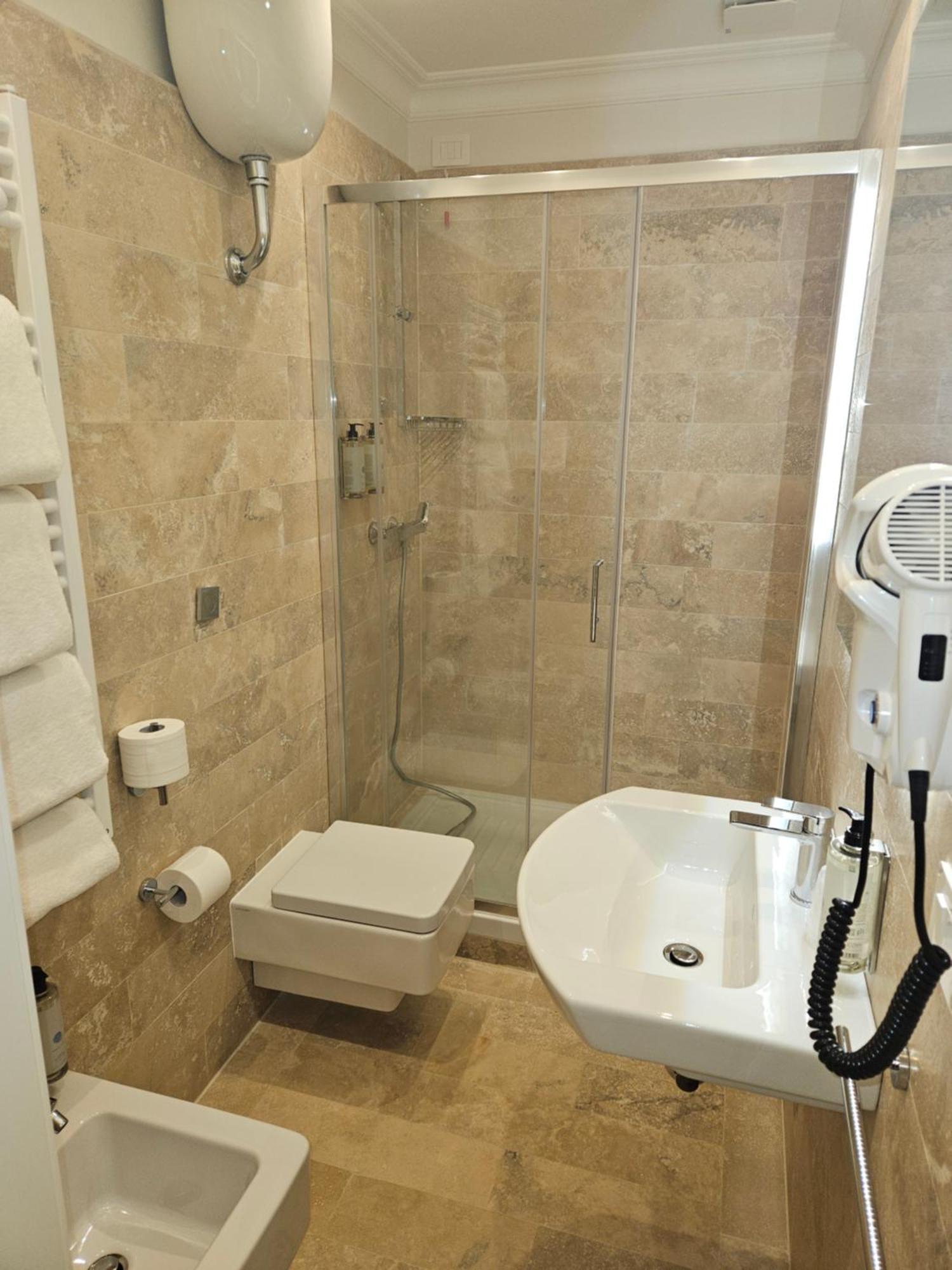 Aca Hotel Viminale Рим Екстер'єр фото